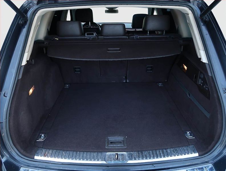 Volkswagen Touareg (2010) 3.0 TDI, 4X4, Automat, Navi - fotka 14 z 21