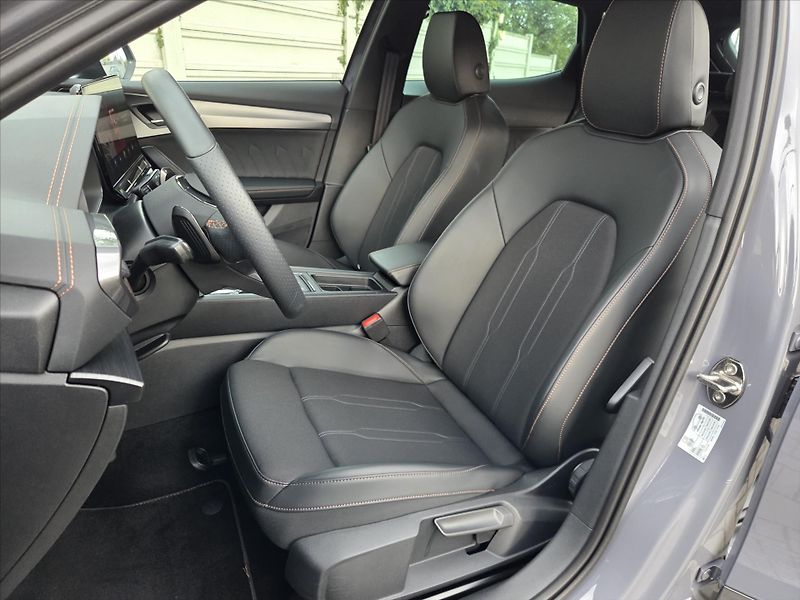 Cupra Formentor 2,0 TSi DSG 4x4 Záruka2029 ČR - fotka 7 z 22