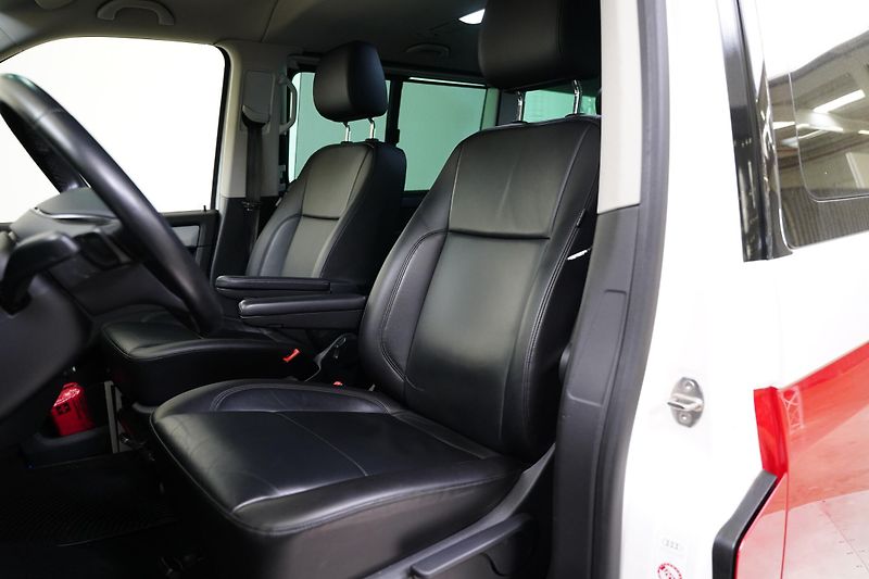 Volkswagen Caravelle - fotka 11 z 29