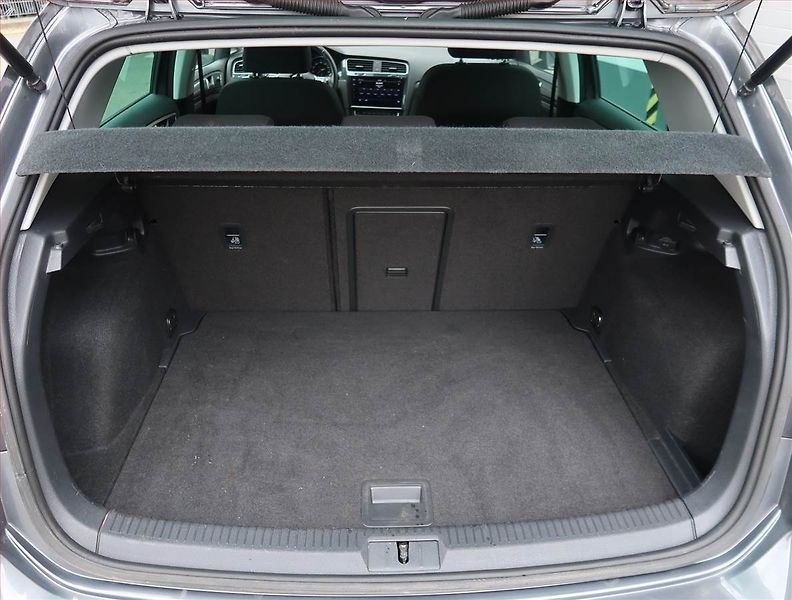 Volkswagen Golf (2020) 32 kWh - 37 Ah, SoH 92% - fotka 14 z 21