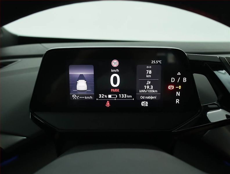 Volkswagen ID.4 (2021) 1st (82 kWh), SoH 87% - fotka 10 z 16