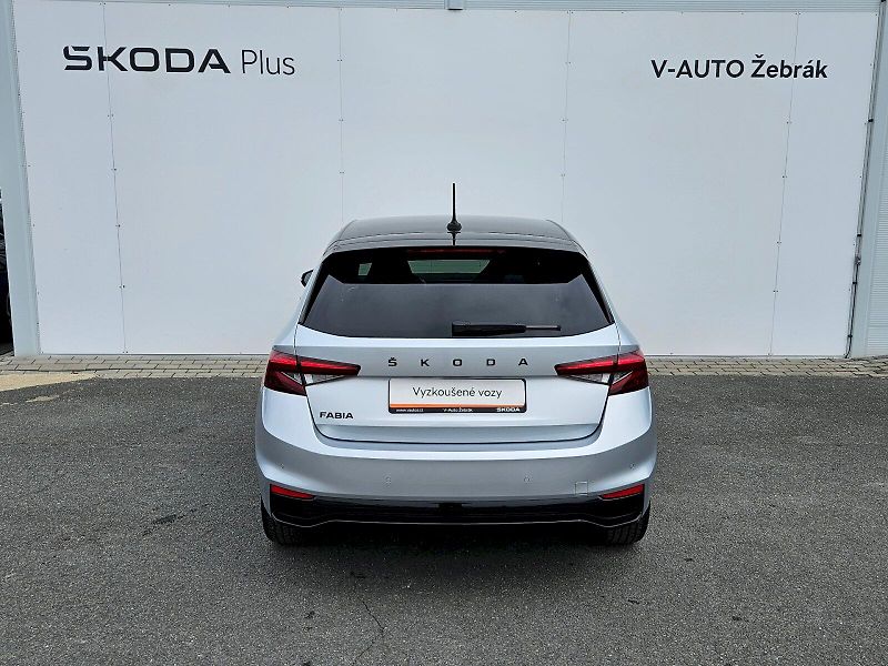 Škoda Fabia (2023) Monte Carlo TSI 81/1.0 M6F - fotka 9 z 27