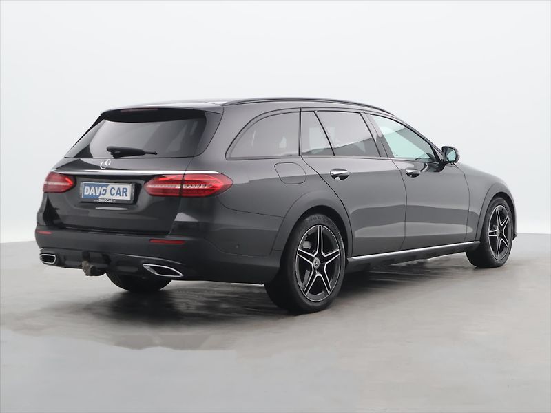 Mercedes-Benz Třídy E 2,0 220d 143kW AllTerain DPH - fotka 7 z 40