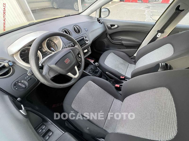 Seat Ibiza (2009) 1.4 16V, ČR, AC, temp. - fotka 3 z 3