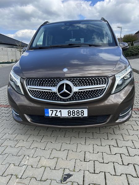 Mercedes-Benz Třídy V (2017) Velmi pěkný stav - fotka 2 z 25