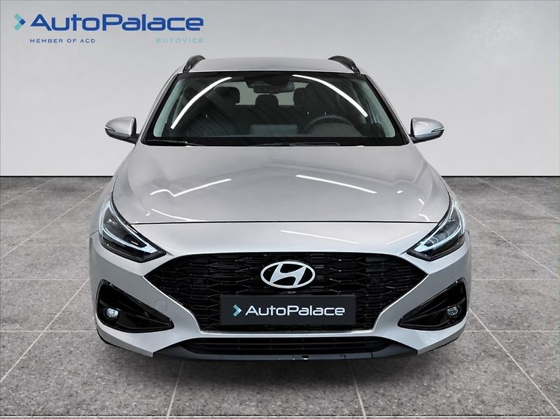 Hyundai i30 (2025) 1,5 STYLE- NOVÝ VŮZ - fotka 2 z 16