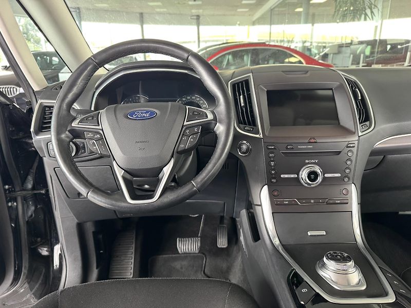 Ford Galaxy 2,0EcoBlue*AT8*140kW*REZERVACE - fotka 9 z 40