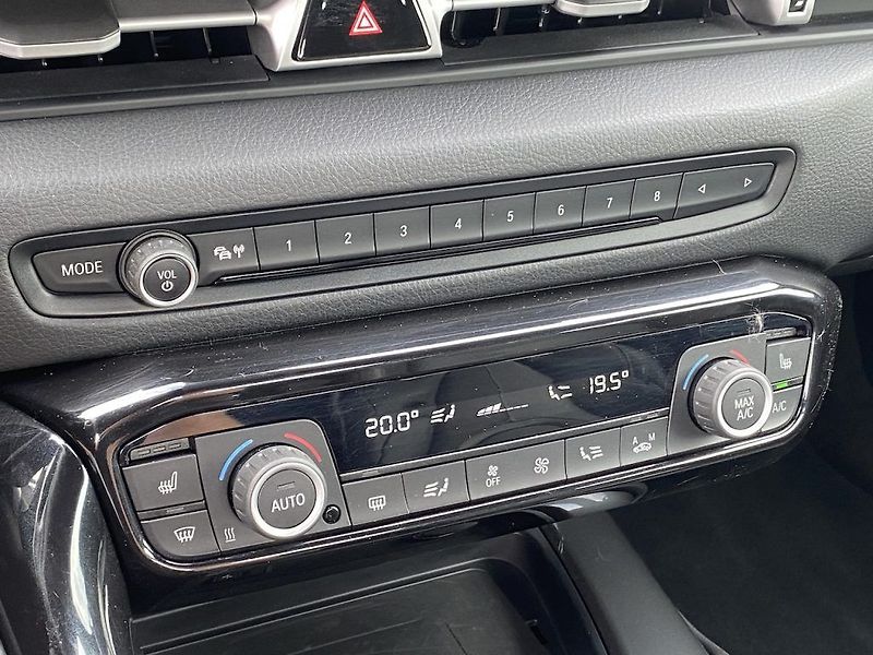Toyota Supra 2.0iT, Executive, SPORT, JBL - fotka 20 z 31