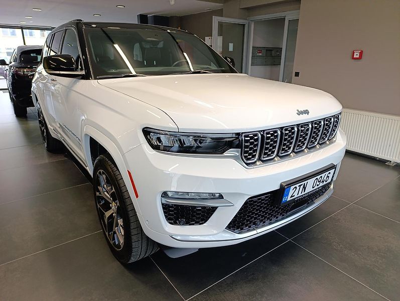 Jeep Grand Cherokee (2024) 4xe SUMMIT RESERVE PHEV - fotka 4 z 27
