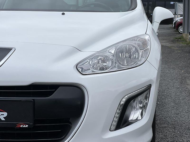Peugeot 308 1.6HDi KOUPENO V ČR odp.DPH - fotka 33 z 37