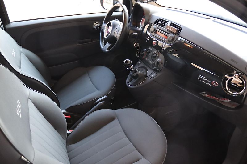 Fiat 500C CABRIO KRÁSNÉ SVEZENÍ - fotka 42 z 48
