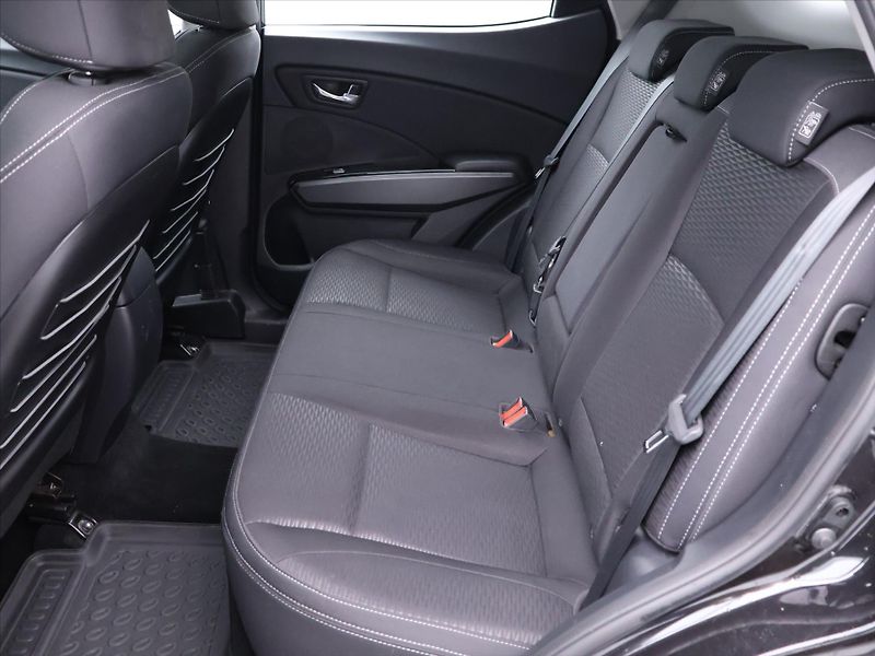SsangYong XLV 1,6 e-XDi 85kW Klima 1.Maj - fotka 14 z 31