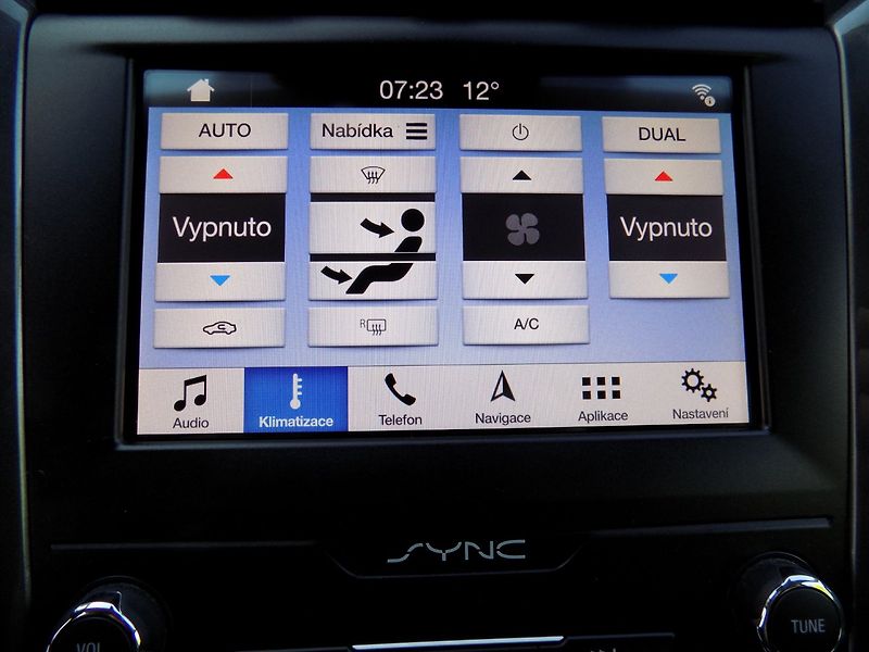 Ford Mondeo (2019) 2.0TDCi/Trend/LED/DPH/ - fotka 36 z 45
