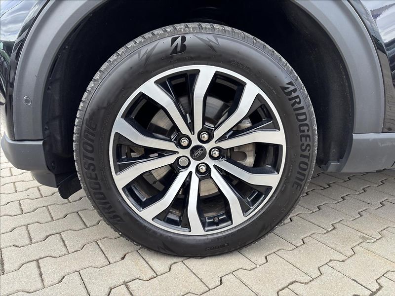 Ford Explorer 3,0 PHEV 336kW ST-Line AWD DPH - fotka 9 z 52