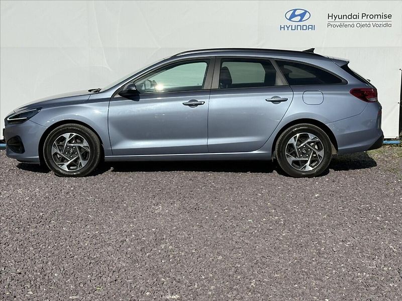 Hyundai i30 1,5 T-GDI 103kW Family - fotka 22 z 23