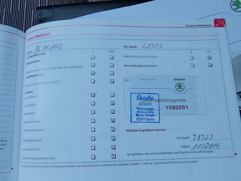 Škoda Octavia 1.6TDI Ambition Serviska - fotka 27 z 35