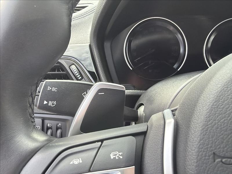 BMW X1 2,0 d 140 Kw xDrive ČR DPH - fotka 14 z 38