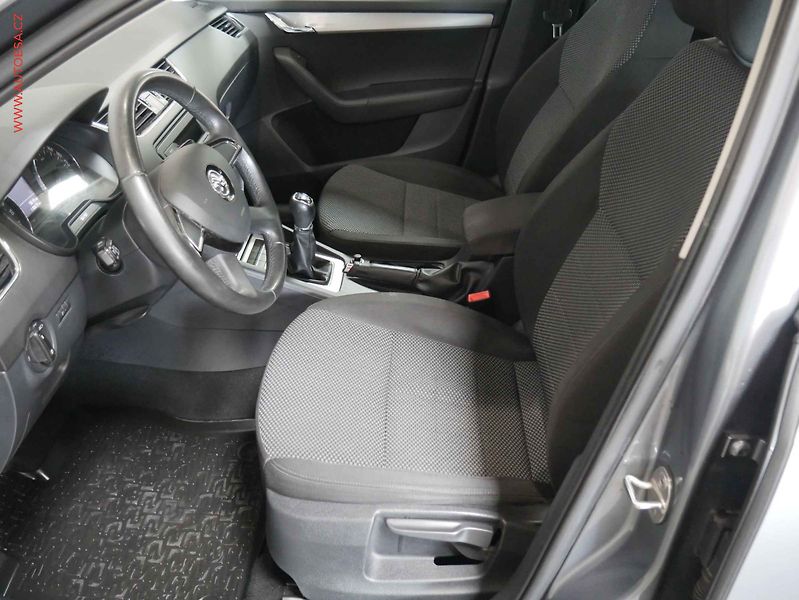 Škoda Octavia (2013) 2.0 TDi, 1.maj,ČR, servis - fotka 9 z 16