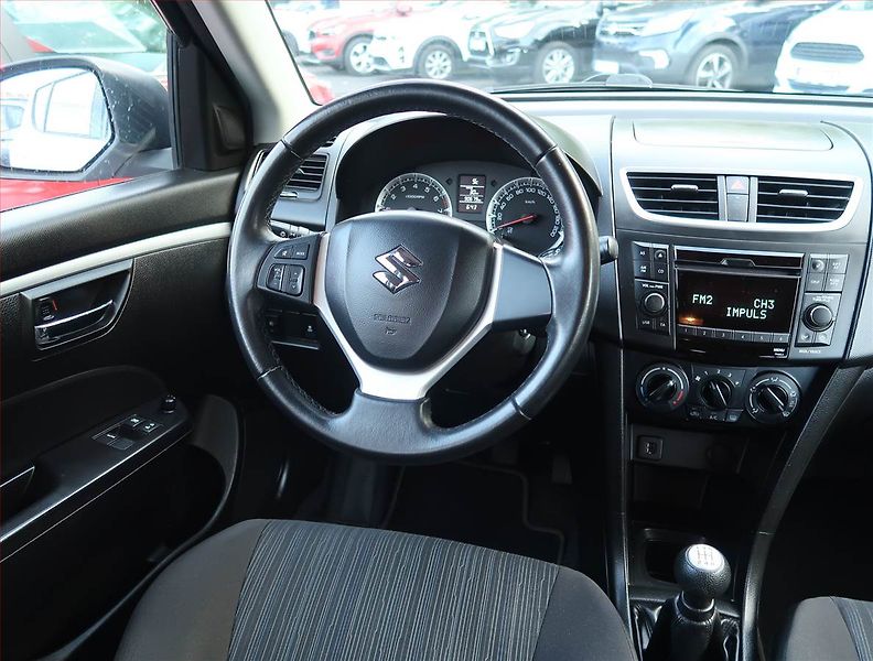 Suzuki Swift (2014) 1.2, Serv.kniha - fotka 7 z 14