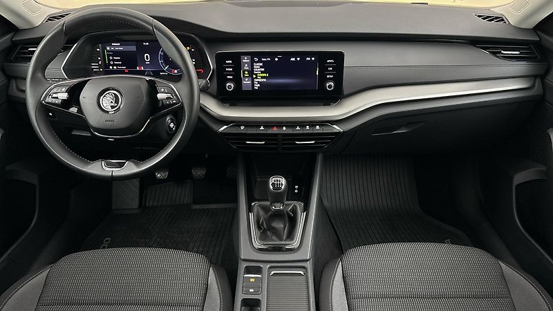 Škoda Octavia 1.0 TSI Ambition Combi - fotka 8 z 24