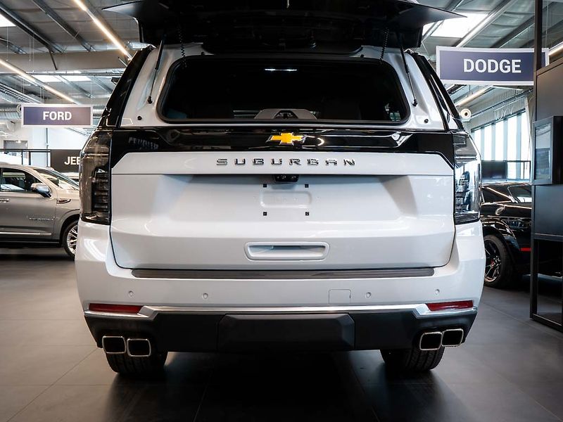 Chevrolet Suburban (2026) 6.2 V8 High Country 2026 - fotka 6 z 47