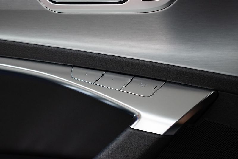 Audi A6 50TDI S-LINE*QUATTRO*TAŽNÉ*DPH - fotka 17 z 49