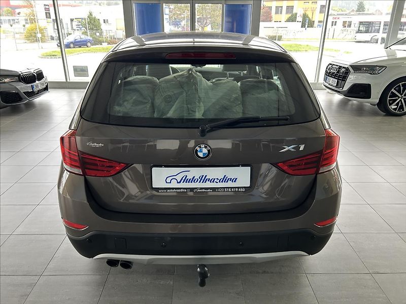BMW X1 2,0   sDrive20i,AUTOMAT,1.MAJI - fotka 5 z 21