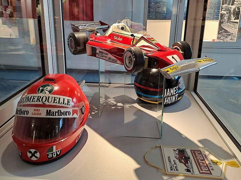 Unikátní modely závodních vozů Ferrari jsou k vidění na výstavě Legenda z Maranella v Technickém muzeu v Brně.