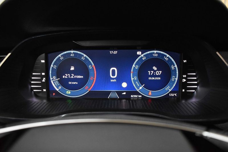 Škoda Octavia 2.0 TSI SPORTLINE*DCC*4x4*ČR - fotka 24 z 57