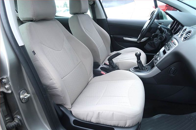 Peugeot 308 (2012) 1.6 VTi, Serv.kniha, po STK - fotka 9 z 17
