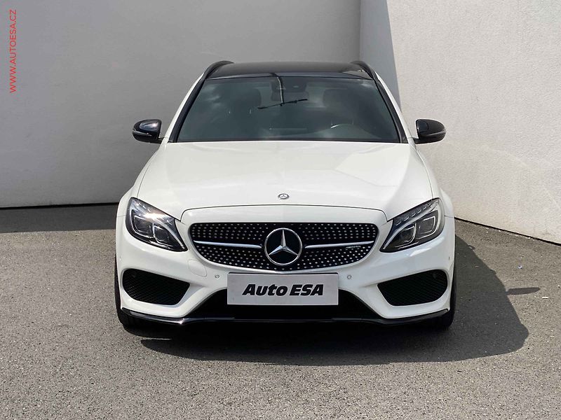 Mercedes-Benz Třídy C (2016) 3.0 Biturbo C43 AMG 4MATIC - fotka 2 z 21