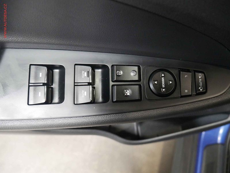 Hyundai Tucson (2019) 1.6 T-GDi 4x4, 1.maj,ČR - fotka 21 z 22