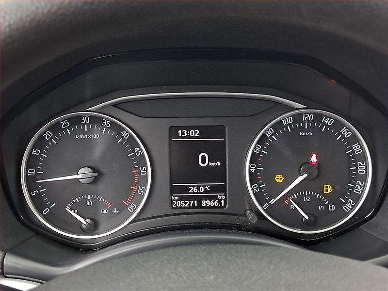 Škoda Octavia (2011) 1.6 TDI 4x4, 4X4, Tempomat - fotka 11 z 17