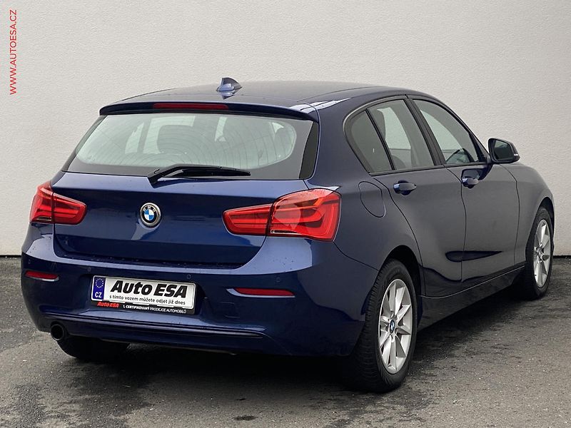 BMW Řada 1 (2015) 1.5i 118i, Sport Line, AT - fotka 4 z 20