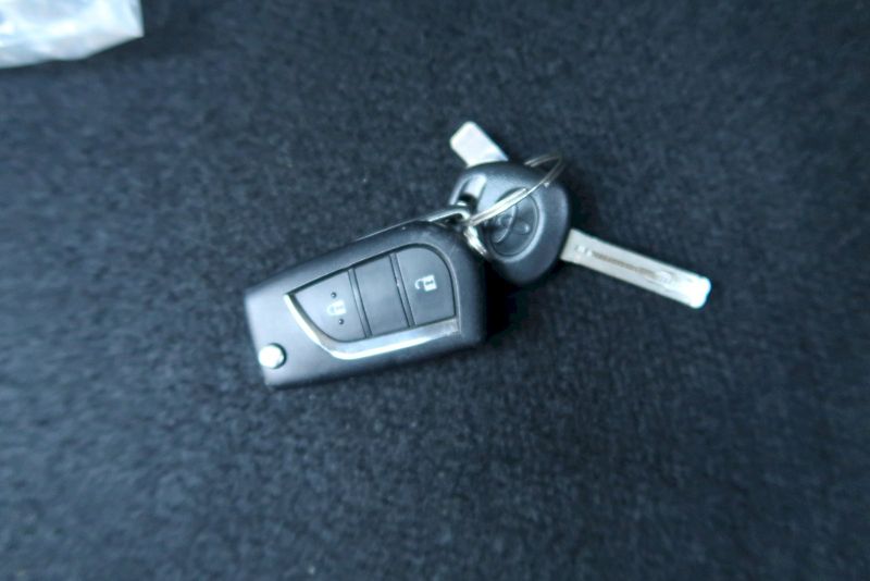 Toyota Yaris Cross (2023) Comfort Tech 1,5 Hybrid e-CVT - fotka 7 z 38