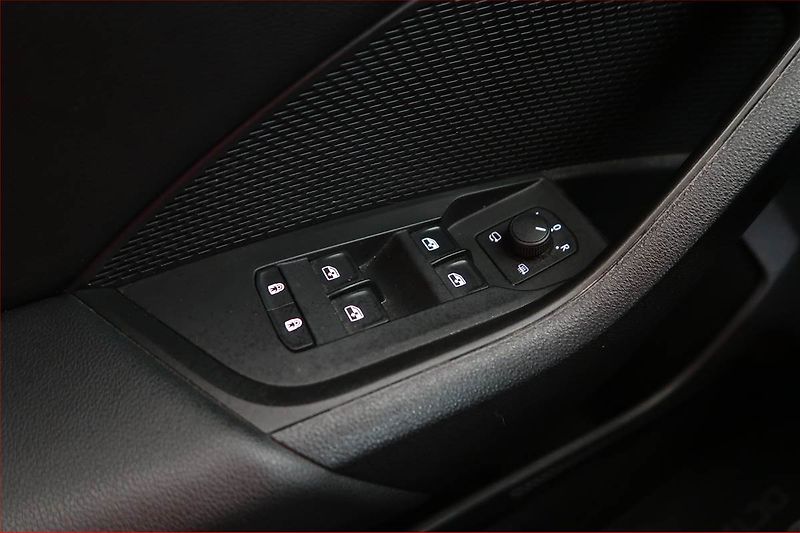 Škoda Octavia (2021) Style 1.5 TSI, Serv.kniha - fotka 16 z 16
