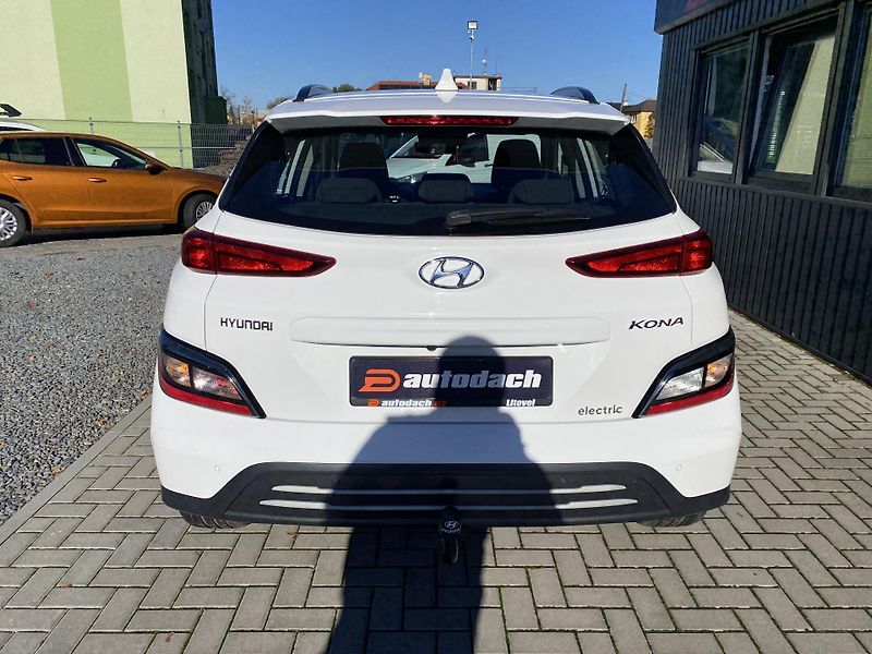 Hyundai Kona EV 100KW - 1xMAJ - DPH - TOP - fotka 4 z 50