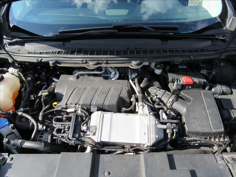 Ford Edge 2,0 TDCi EcoBlue 175kW 4x4 Aut - fotka 30 z 33