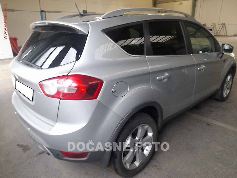 Ford Kuga (2009) 2.0TDCi, AC, výhřev sed - fotka 2 z 3