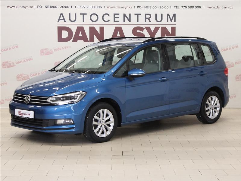 Volkswagen Touran 2,0 TDI 110KW LED 1.majitel - fotka 1 z 30