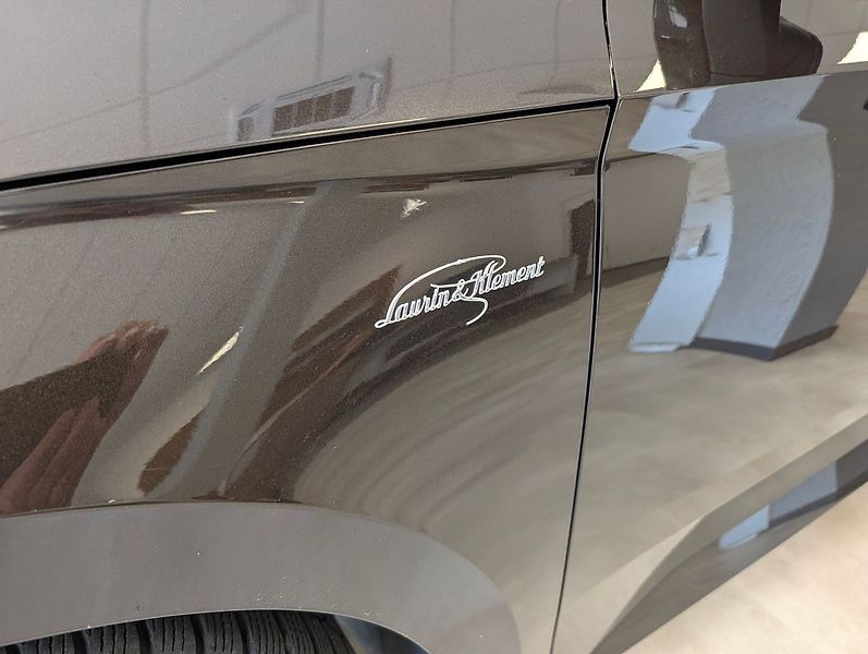 Škoda Superb 2.0 TDI Laurin&Klement 4X4 - fotka 5 z 34