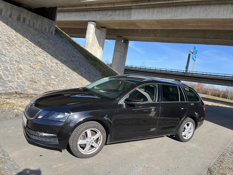 Škoda Octavia (2020) 2.0TDI NAVI*NEZ*TOPENÍ*TAŽNÉ ! - fotka 5 z 43