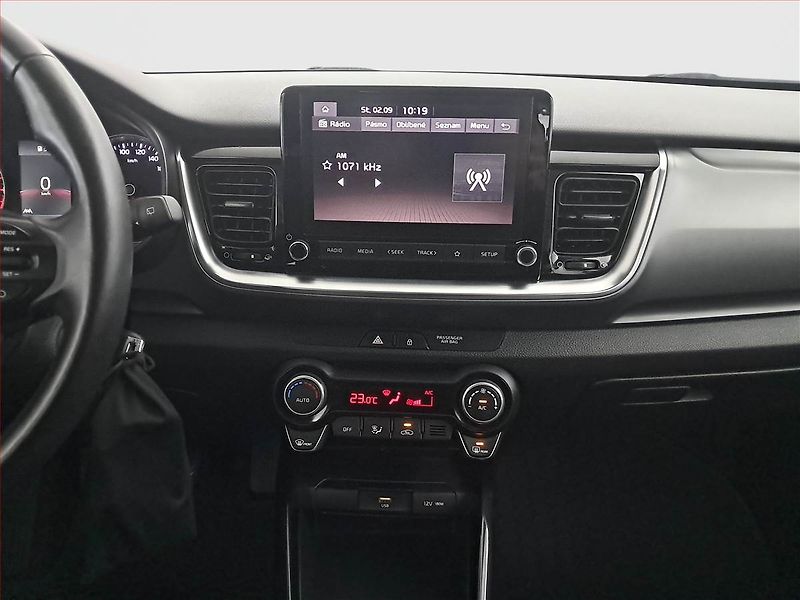 Kia Stonic (2022) Exclusive 1.0 T-GDI, EXCLUSIVE - fotka 12 z 18