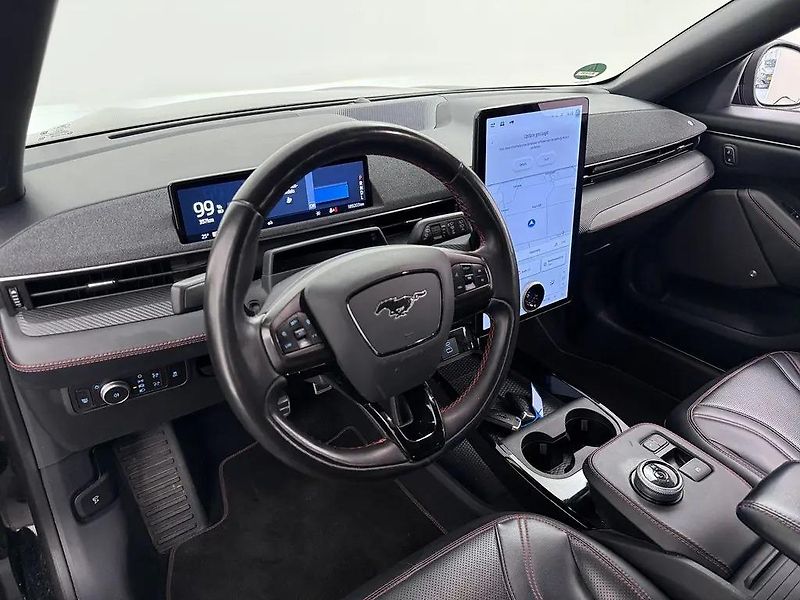 Ford Mustang Mach-E AWD 75kWh 198kW 1.Maj DPH - fotka 3 z 10