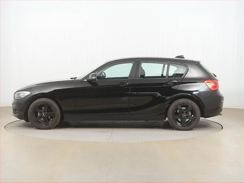 BMW Řada 1 (2016) 116i, Park. senzory - fotka 3 z 16