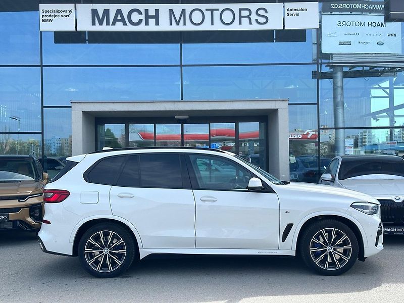 BMW X5 30D xDrive M-Sport - fotka 4 z 14