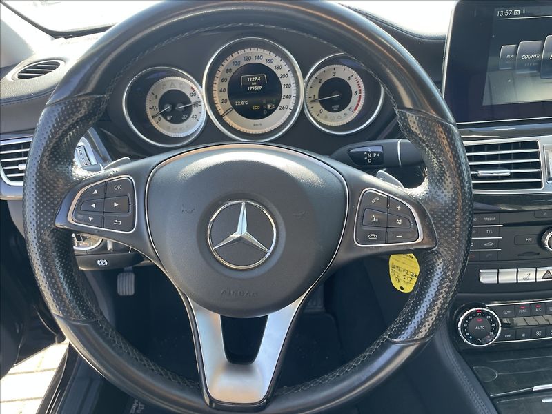 Mercedes-Benz CLS 2,2 250d 4-Matic 150kw GPS LED - fotka 15 z 35