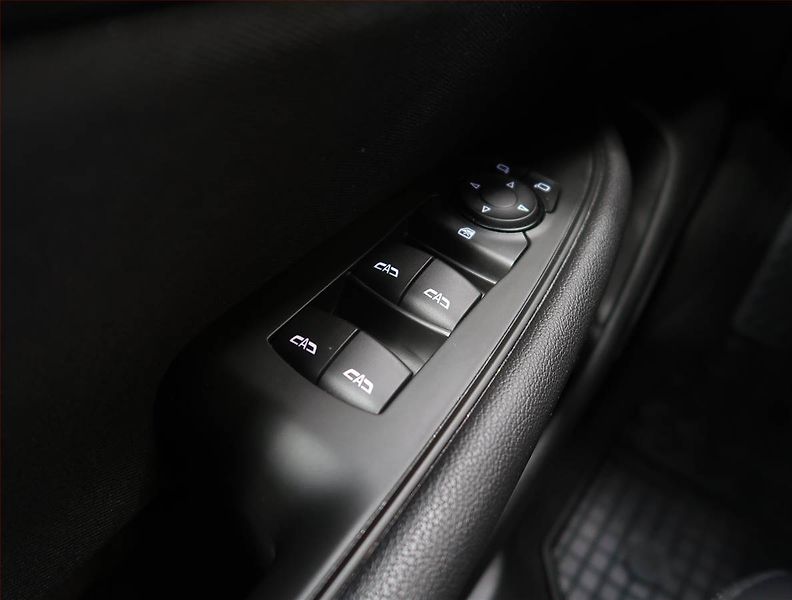 Opel Insignia (2021) 2.0 CDTI, Automat, Serv.kniha - fotka 19 z 22