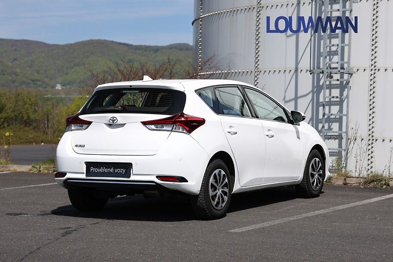 Toyota Auris ACTIVE TREND - fotka 2 z 19