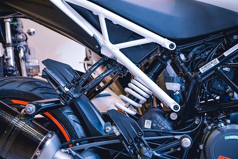 KTM 390 Duke Akrapovič 0KM - fotka 12 z 14